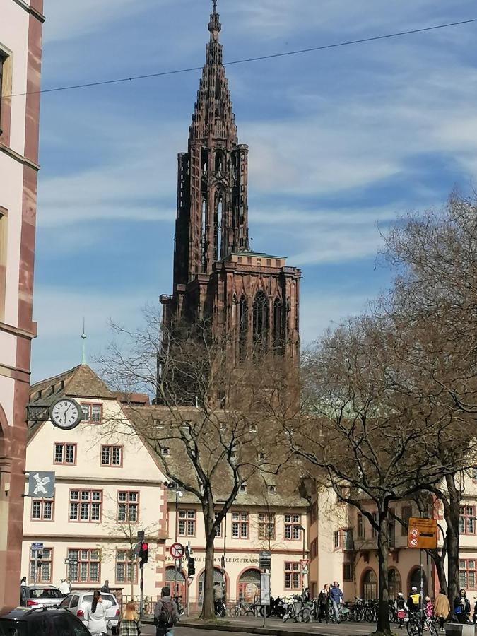 A La Tour Des Rohan Straatsburg Buitenkant foto